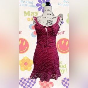 *New with tag* Urban Outfitters Daisy dress